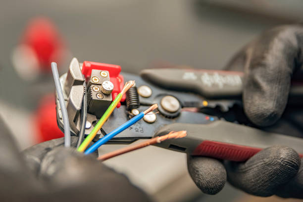 Best Local Electrician Companies  in Breese, IL